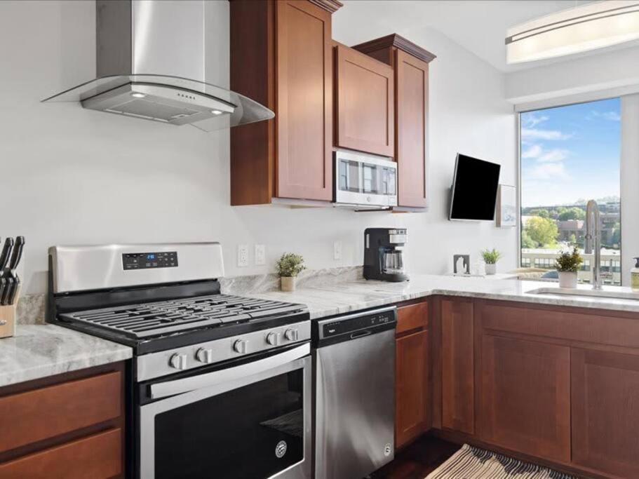Cozysuites Dream 1Br, Ppg Paints Arena, Pitts Pittsburgh Exterior foto